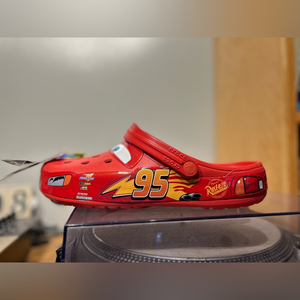 Crocs Classic Clog Lightening McQueen